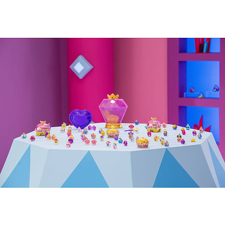 Pinky Promise Royal Carriage Surprise
