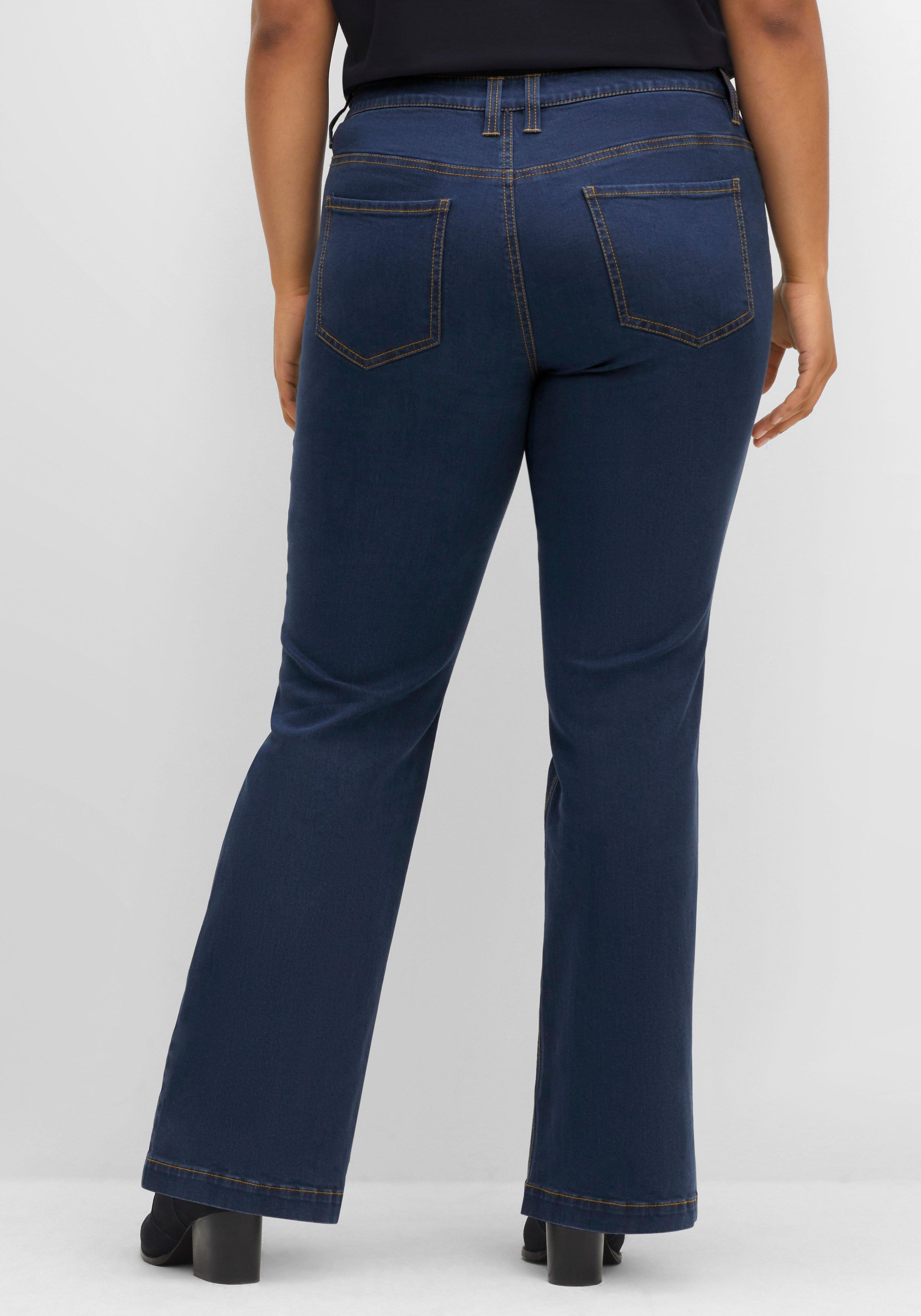 Bootcut-Jeans mit Zierknopfleiste