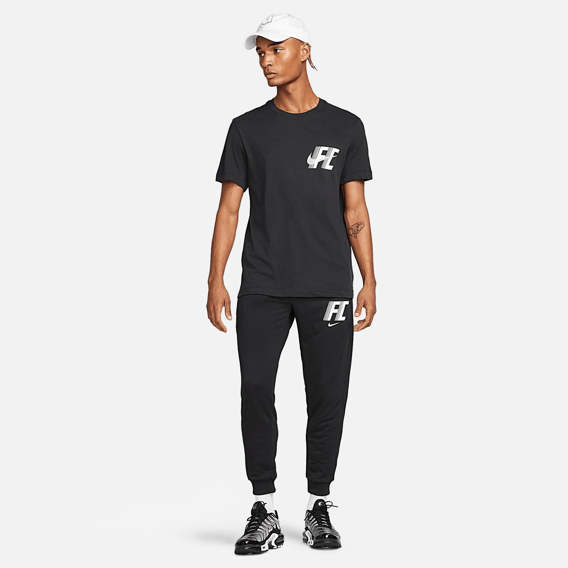 Nike| Herren Fußballshirt F.C. DRI-FIT SOCCER T-SHIRT
