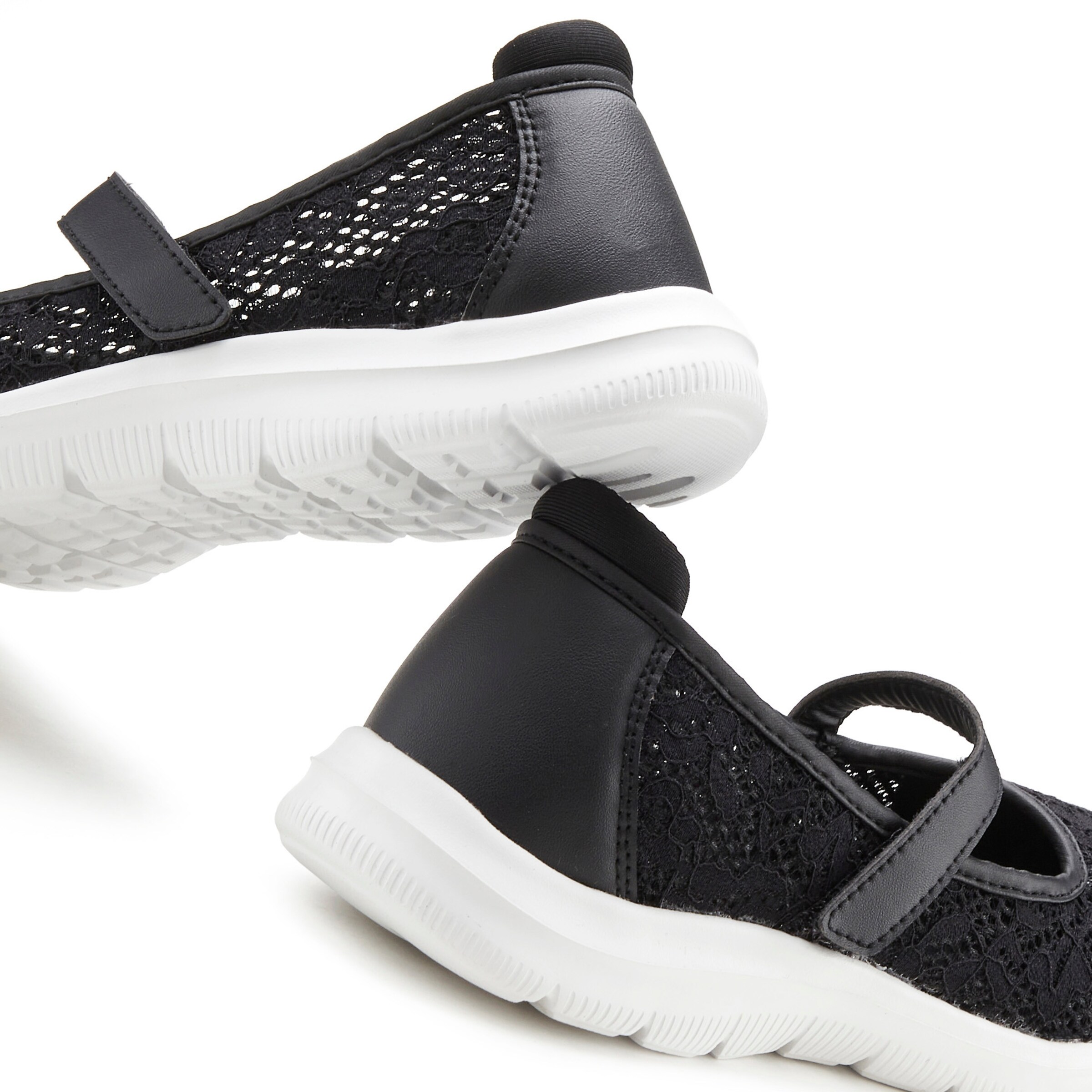LASCANA Slipper in schwarz