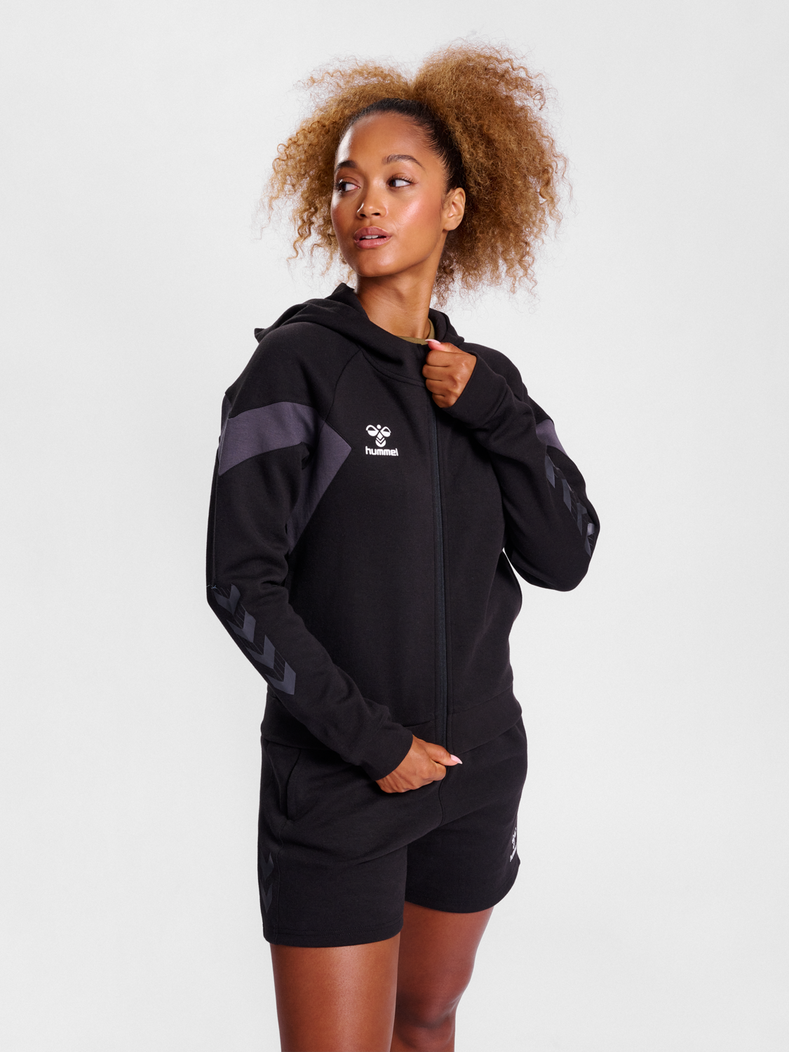 hmlTRAVEL ZIP HOODIE WOMAN
