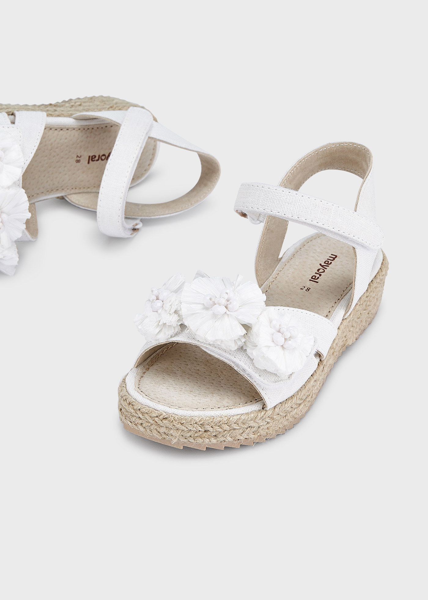 Sandália espadrille com estampa floral para menina