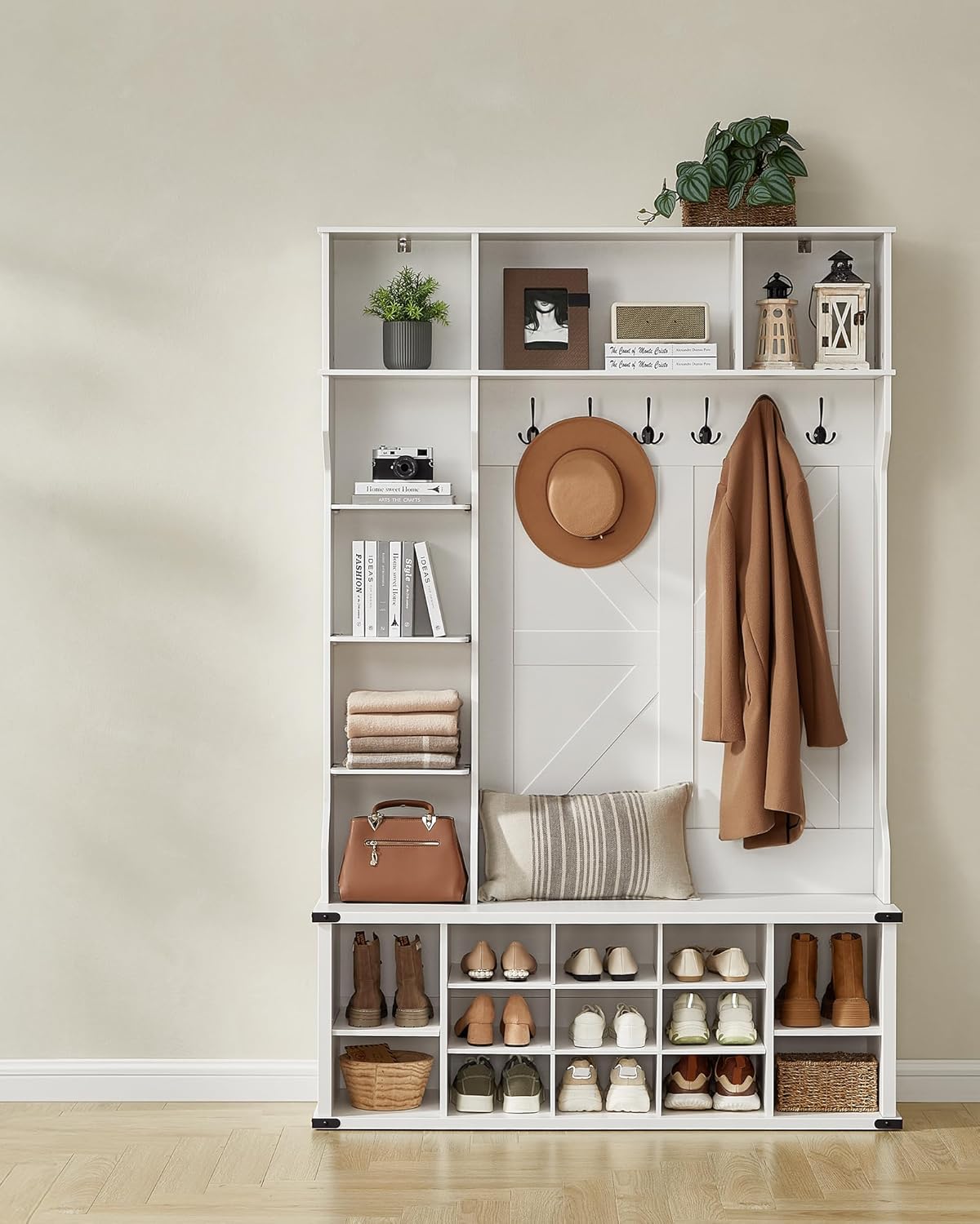 VASAGLE Kleiderständer, Garderobe, Eingangsmöbel mit Schuhregal, verstellbare Ablagen, 20 offene Fächer, 6 Dreifach-Haken, Landhausstil, freistehend, für Eingangsbereich, Flur, wolkenweiß HSR440W03