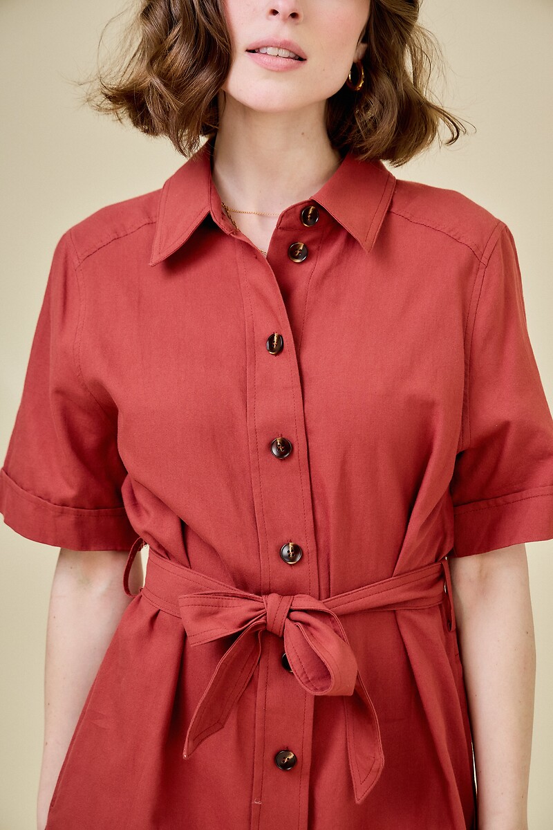 ATÉ BREVE<br>Vestido camisa curto com mangas curtas