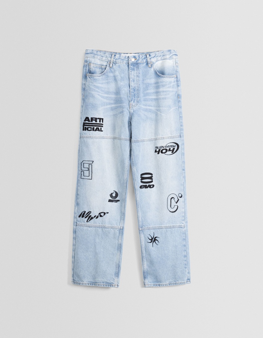 Calça jeans larga bordada