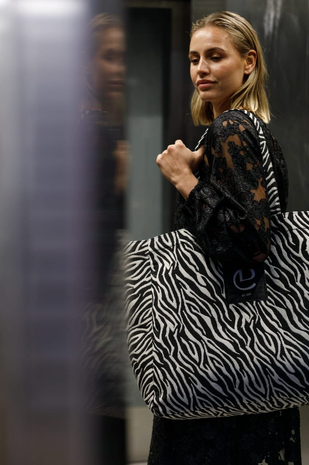 Black Colour Bcnyla Shopper Bag 9340 zebra
