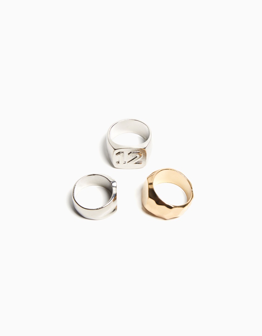 Conjunto de 3 anéis com letras góticas
