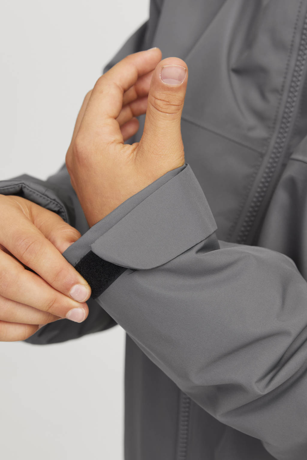 JACK & JONES gewatteerde winterjas JCOSUMMIT grijs