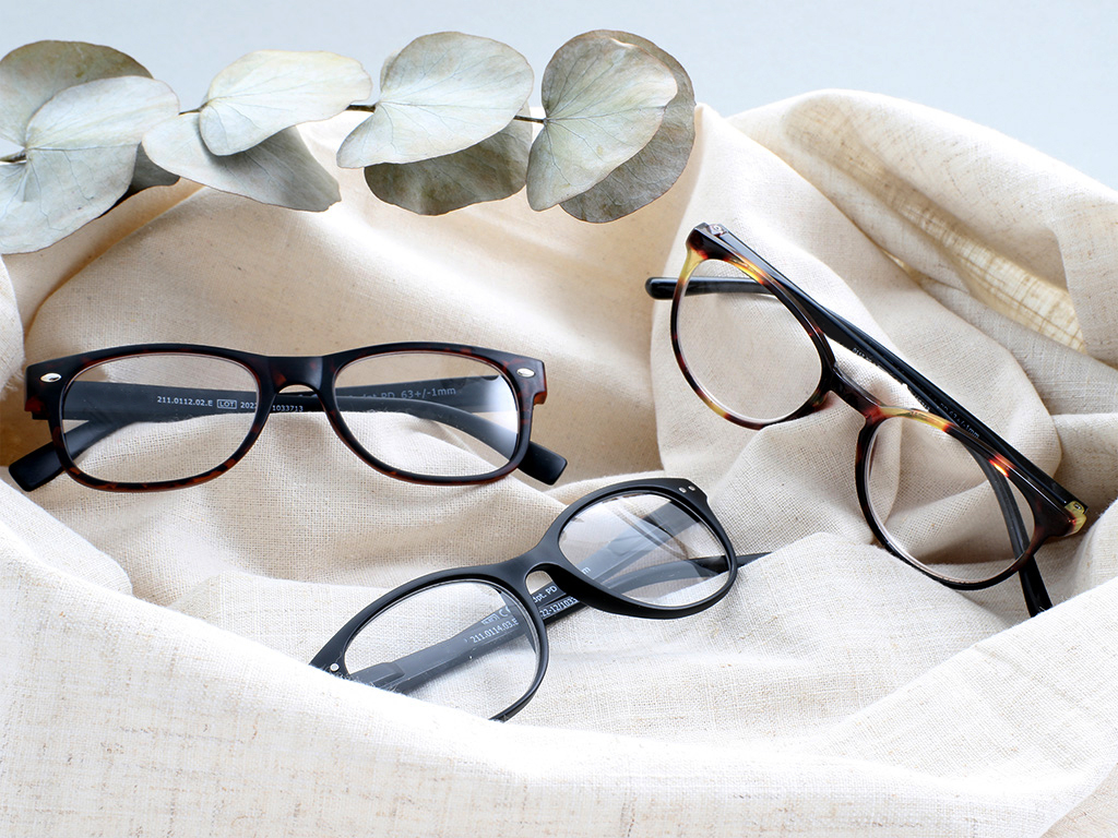 Nachhaltige Lesehilfe Lese Brille Dioptrie  2.00 Eco Kollektion mit Brillenetui Matt - Schwarz