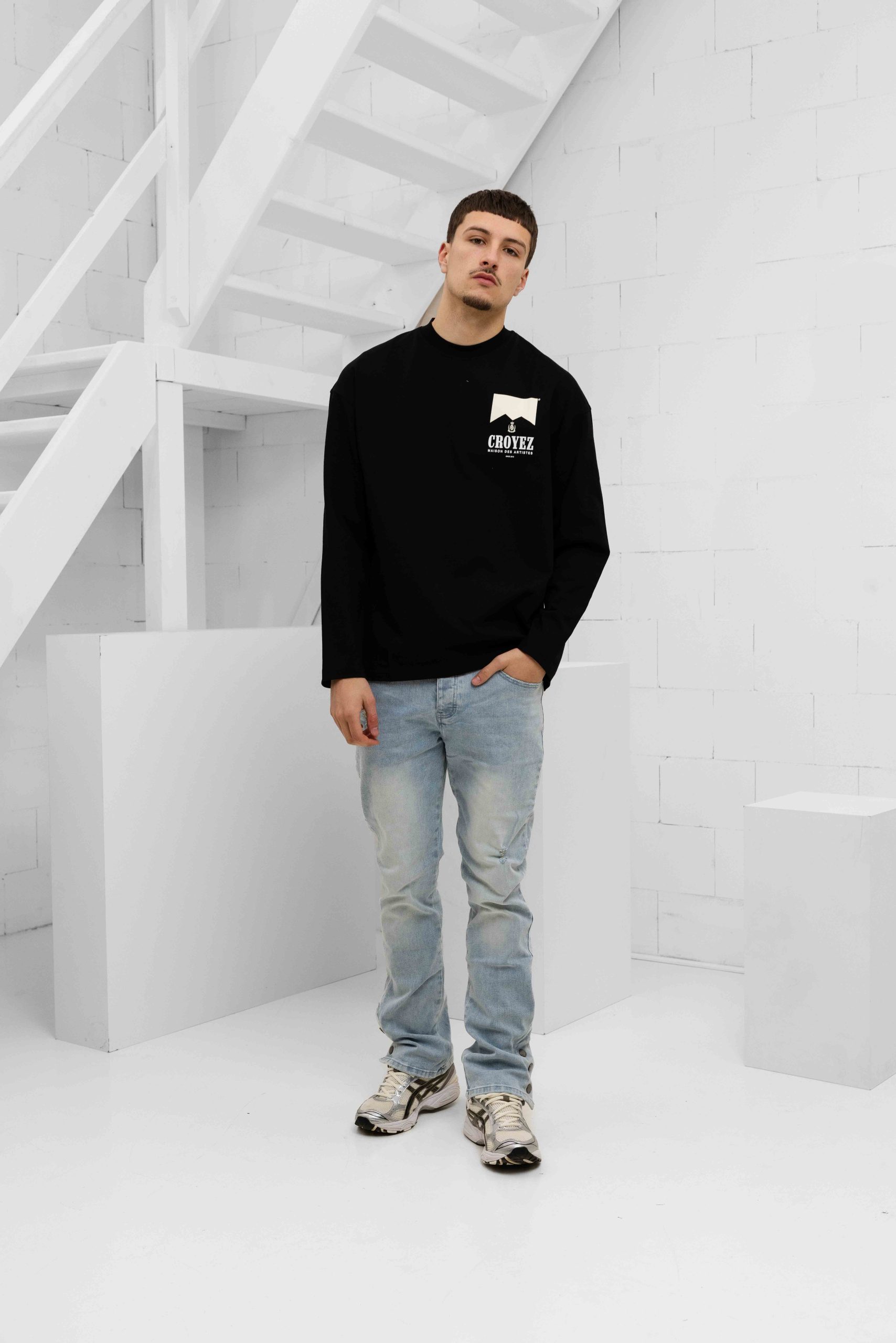 Croyez Maison Fumes Longsleeve T-Shirt Heren Zwart