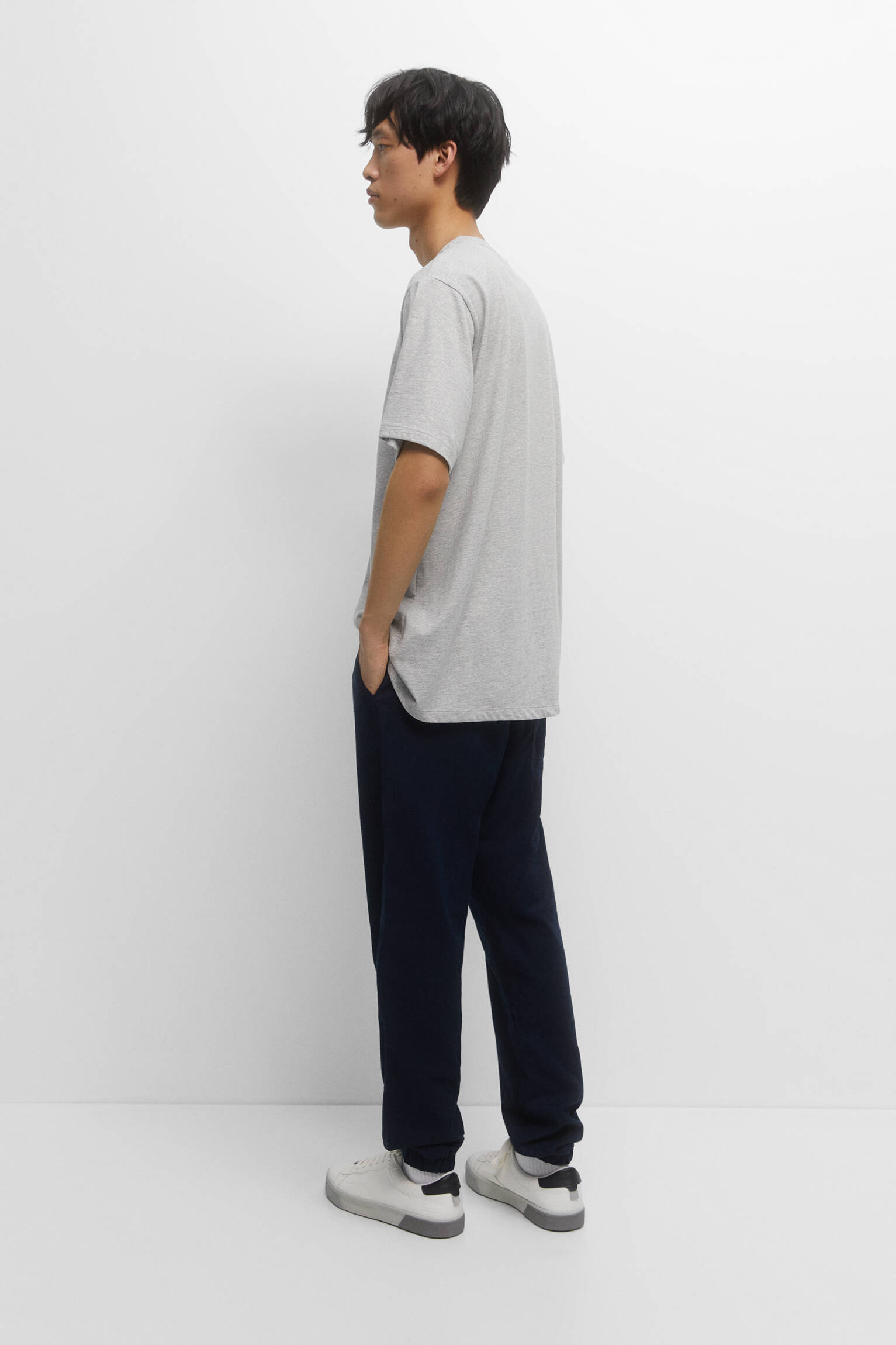 Calça jogger rústica de linho - azul marinho