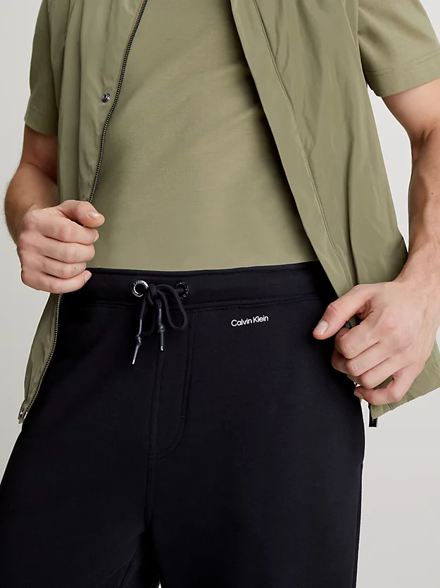 Calça de moletom curta