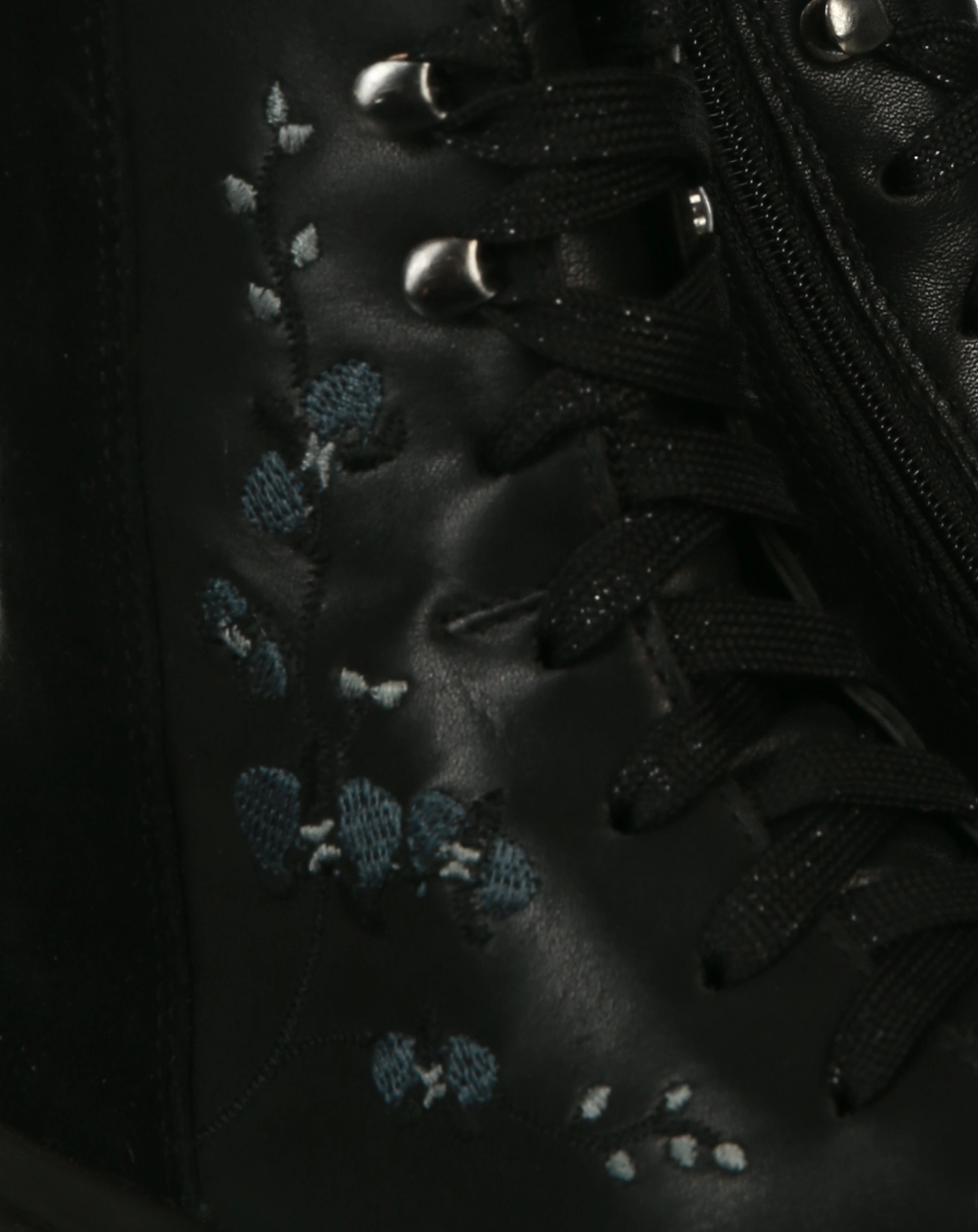 Schnürstiefel ABBY in schwarz