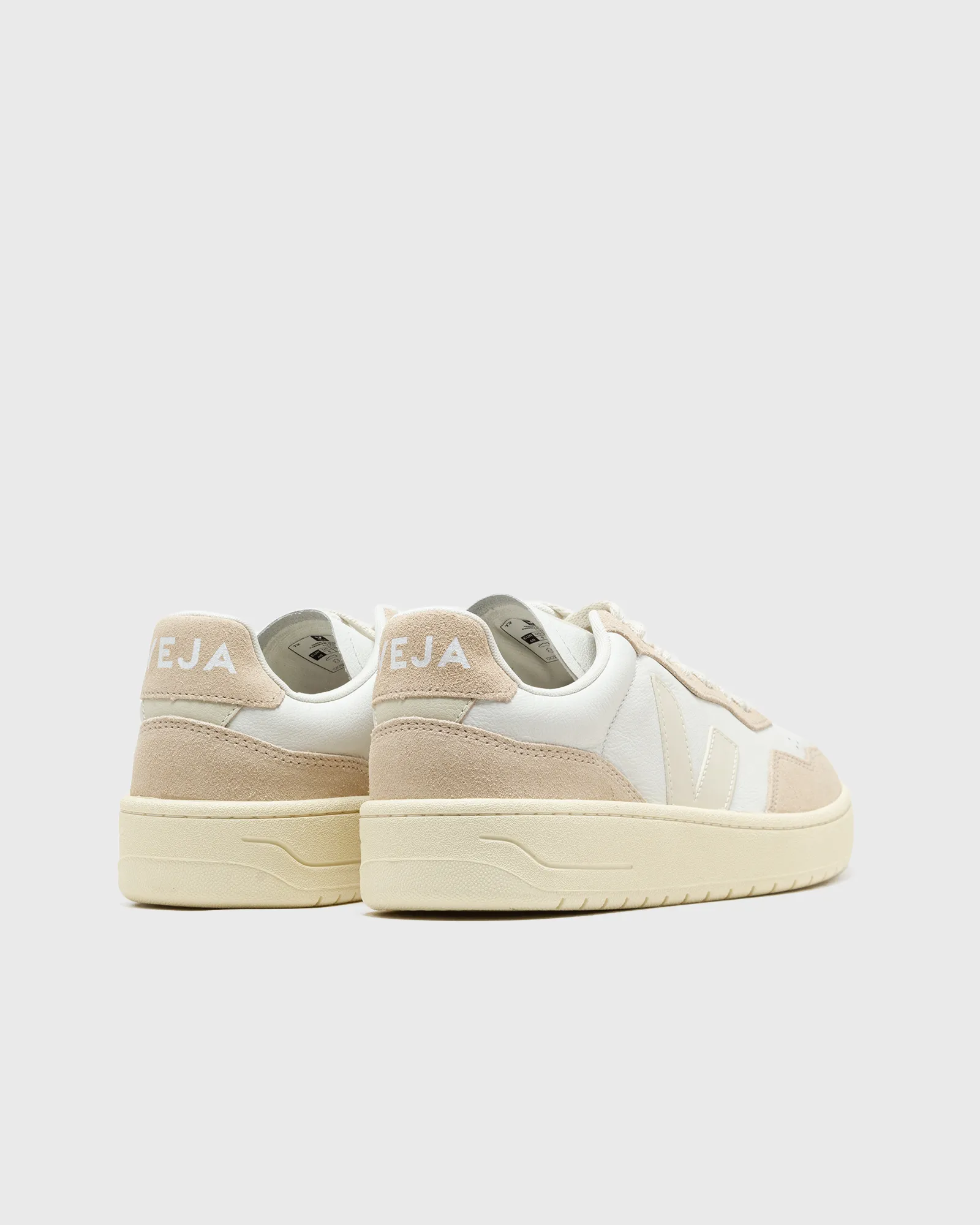 Veja V-90 O.T. LEATH
