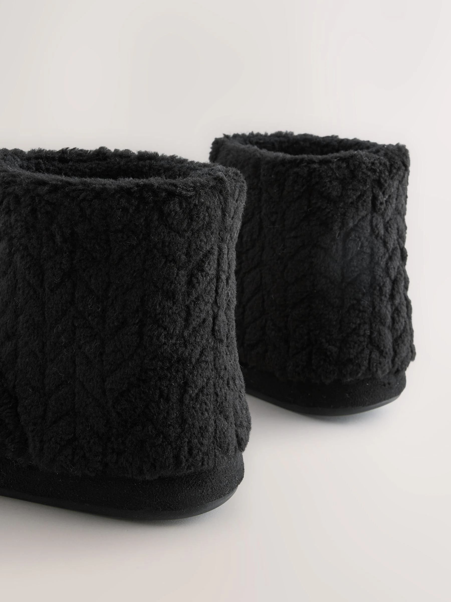 Zwart - Textured Fleece Boot Slippers