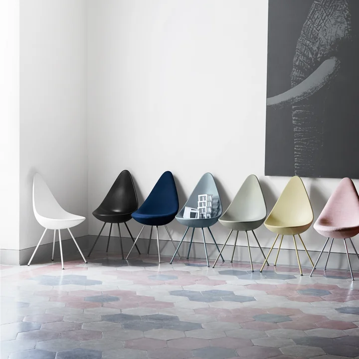 Fritz Hansen - Drop Stuhl, schwarz / schwarz