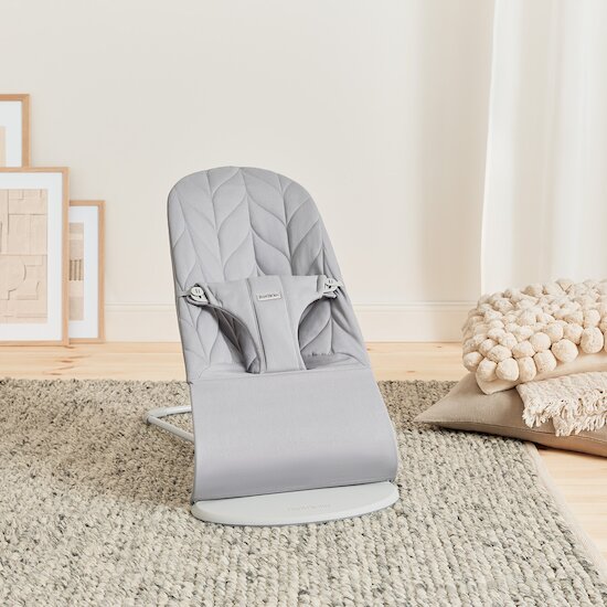 Transat Bliss Tissé   Matelassage pétale gris        de               BabyBjörn