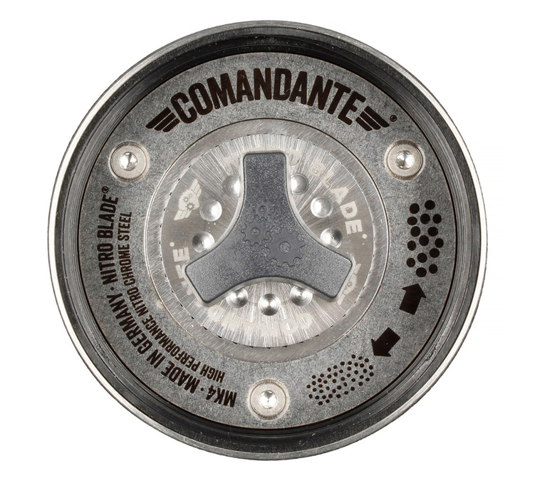 Moulin à café COMANDANTE C40 MK4 Nitro Blade Virginia Walnut