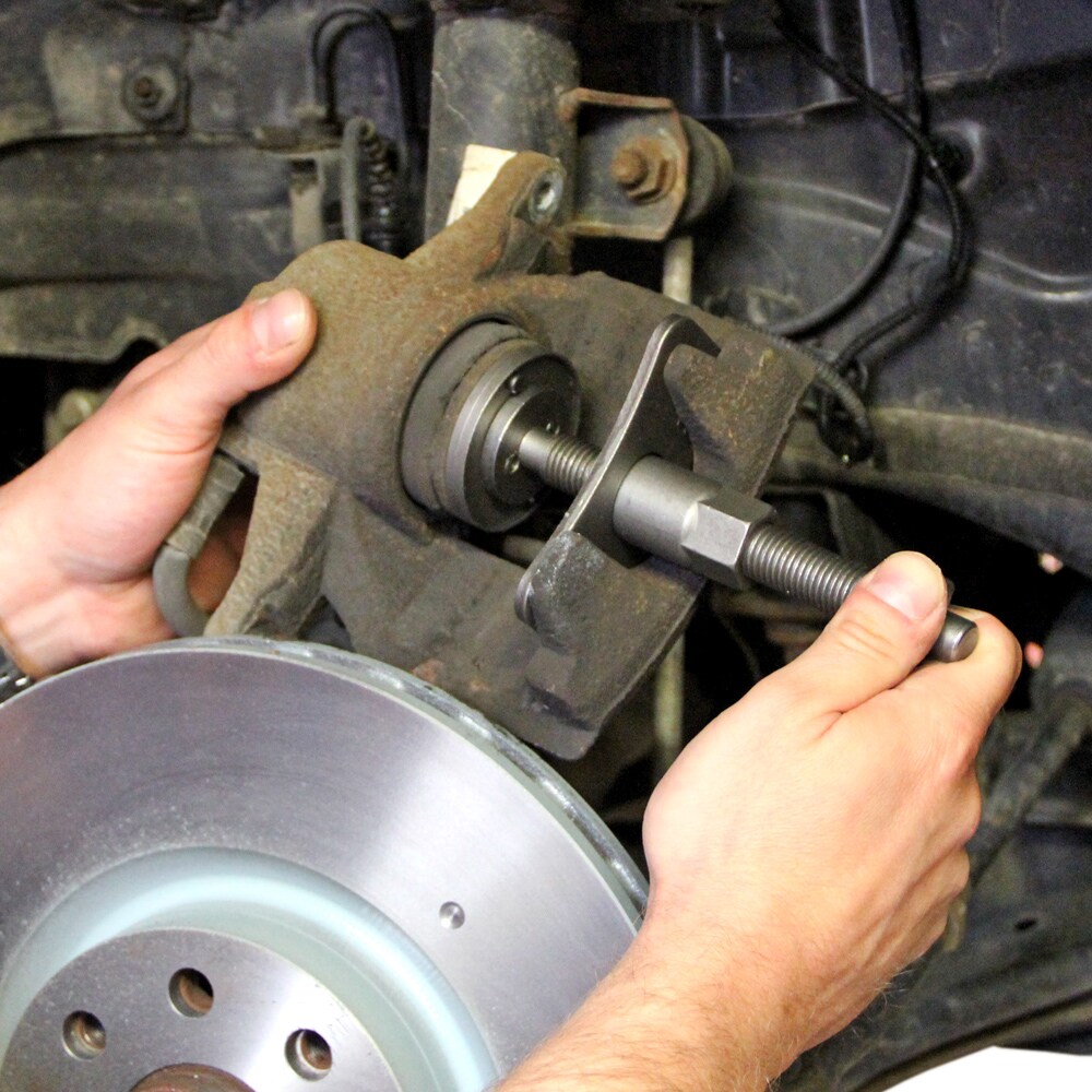 tectake® Bremskolbenrücksteller-Set, 22-teilig, für fast alle gängigen Automarken, übersichtliche Anordnung im Kunststoffkoffer