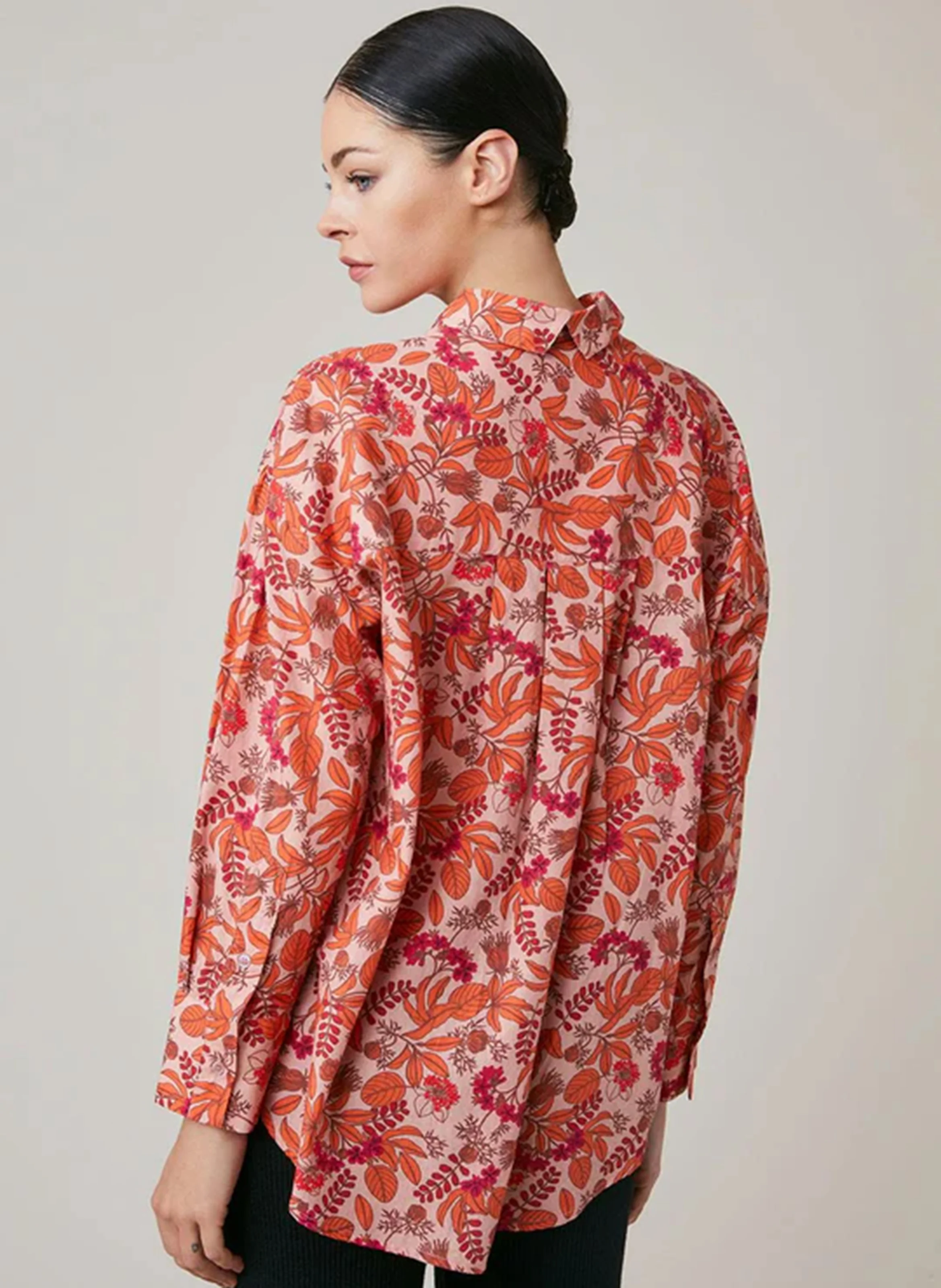 FIBIANE - Chemise col classique à motif floral | Rouge