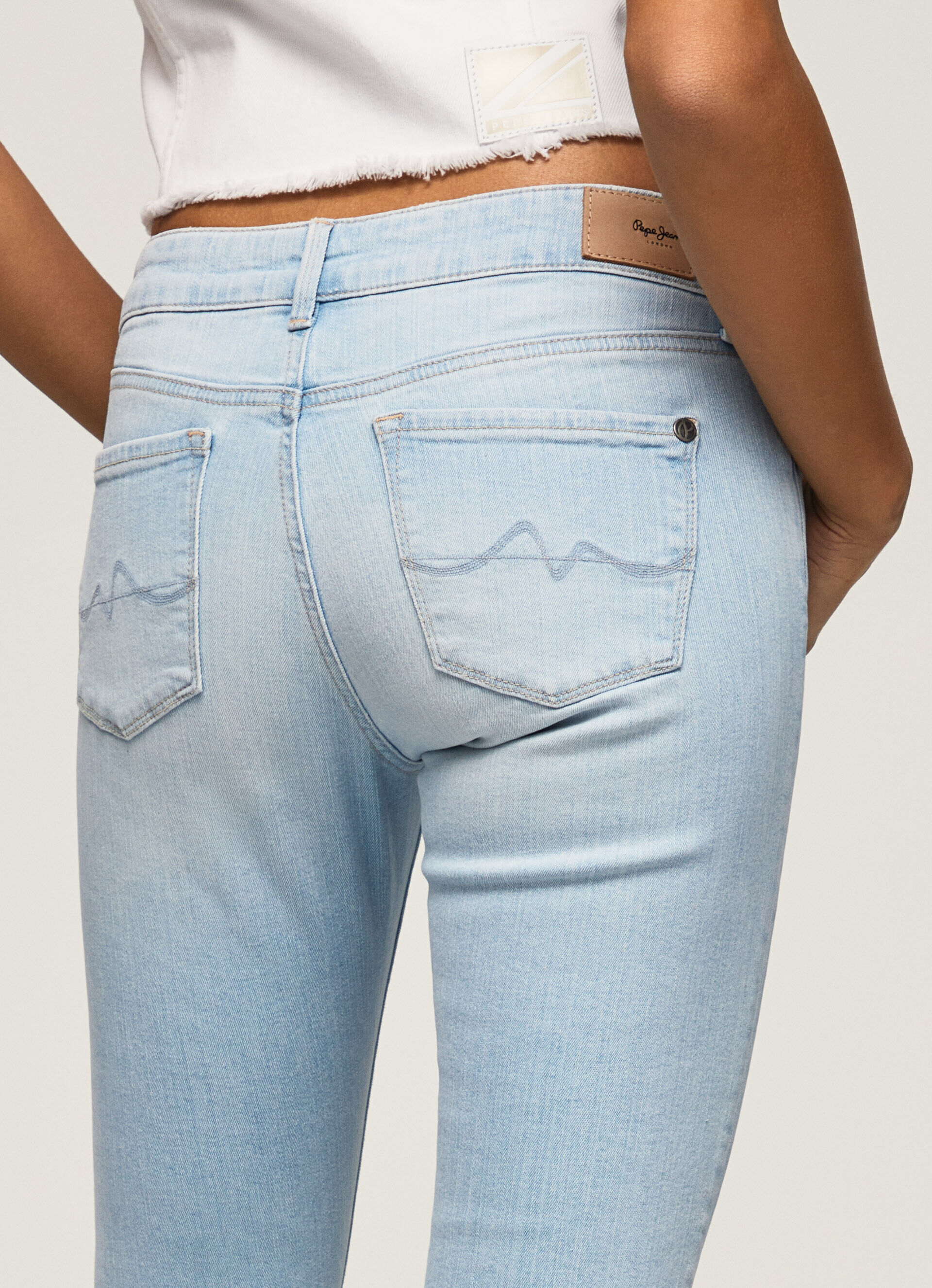 Calça jeans skinny de cintura média SOHO FIT - jeans