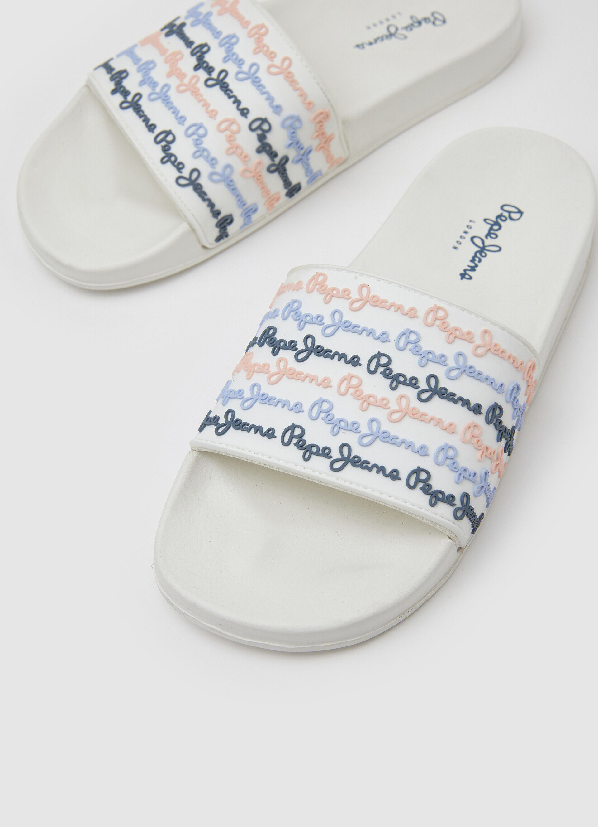 Conjunto de chinelos de praia - branco-creme