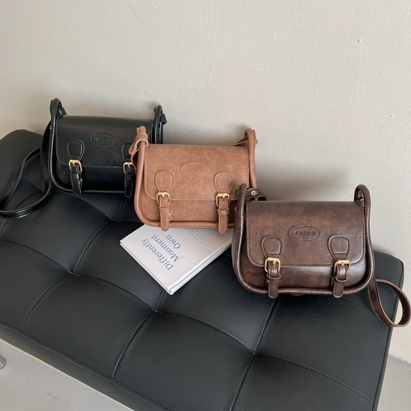 Kleevelind - Crossbodytas met gesp en klep