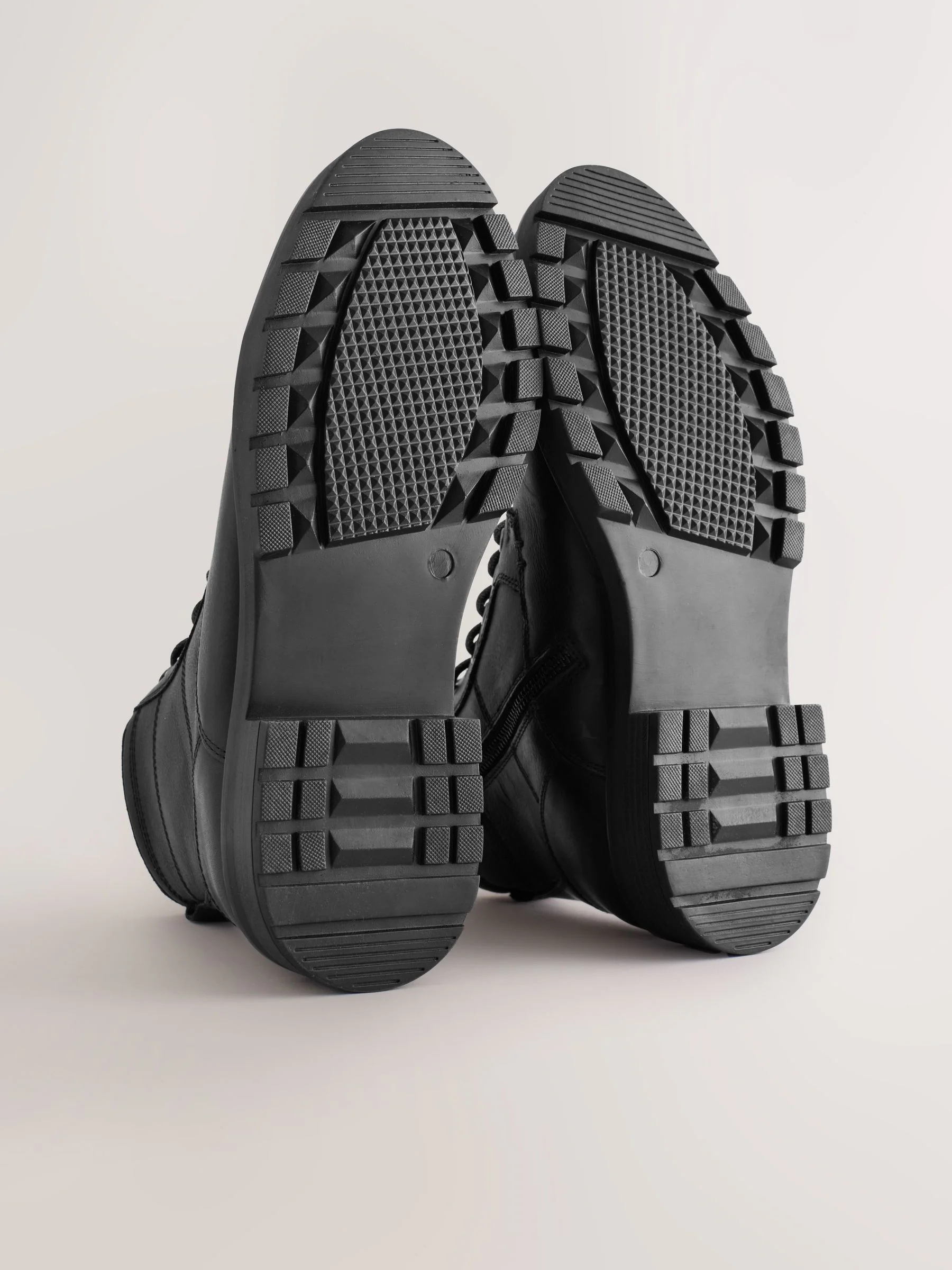 Zwart - Leather Zip-Up Borg Lined Boots