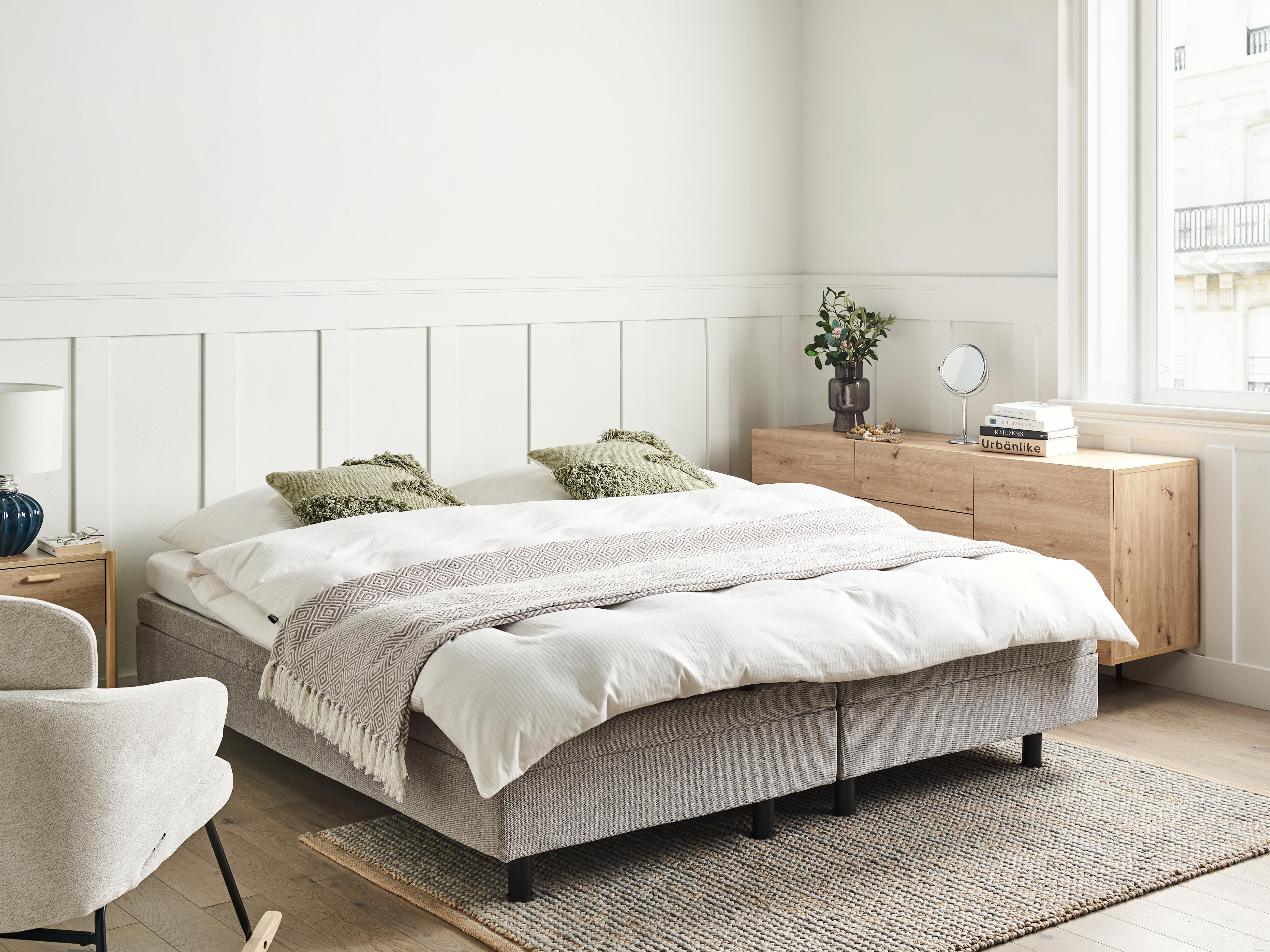 Verstelbaar bed zonder hoofdbord Stof DUKE 180 x 200 cm Lichtgrijs