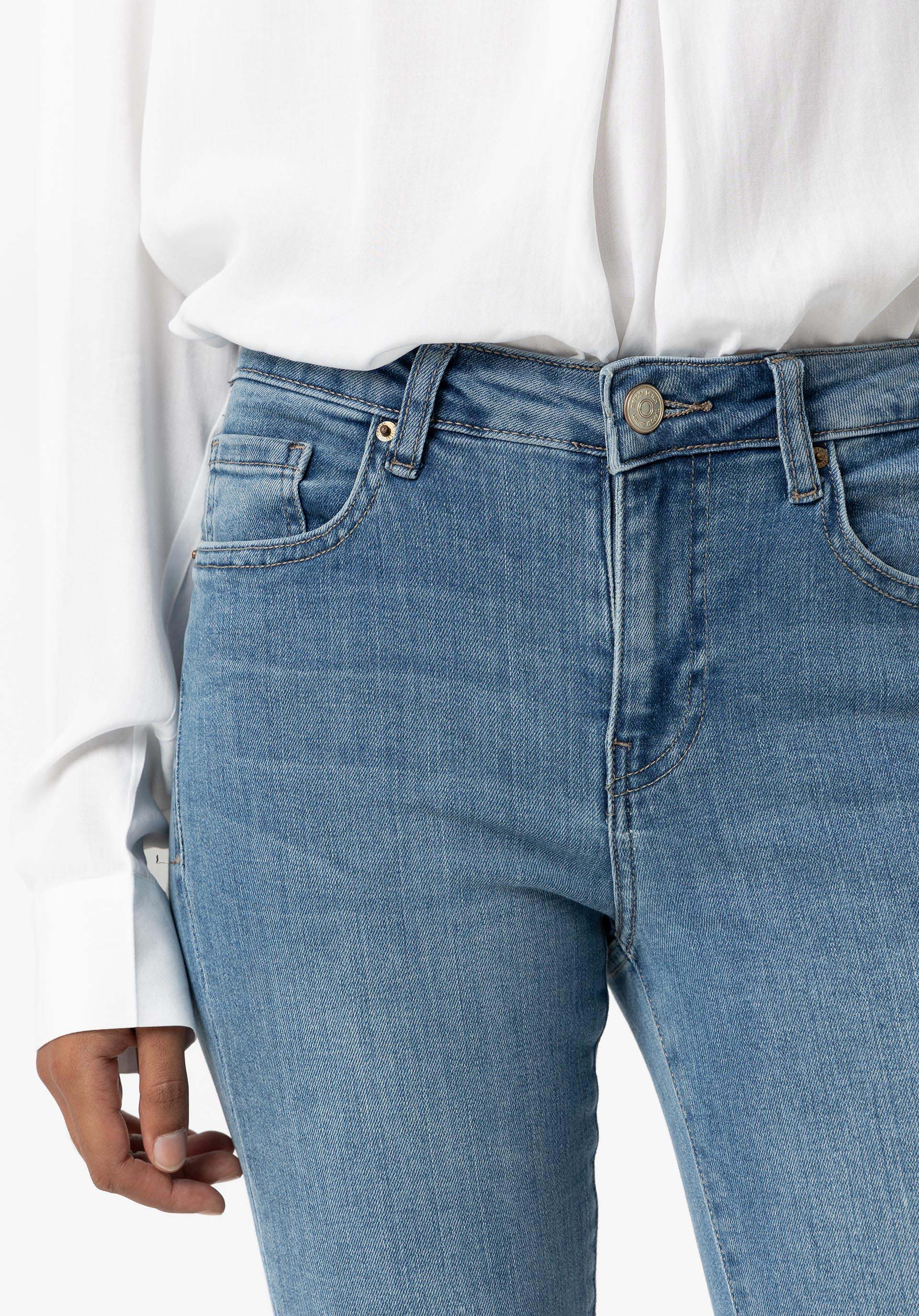 Jeans Vicky Skinny Cintura Média