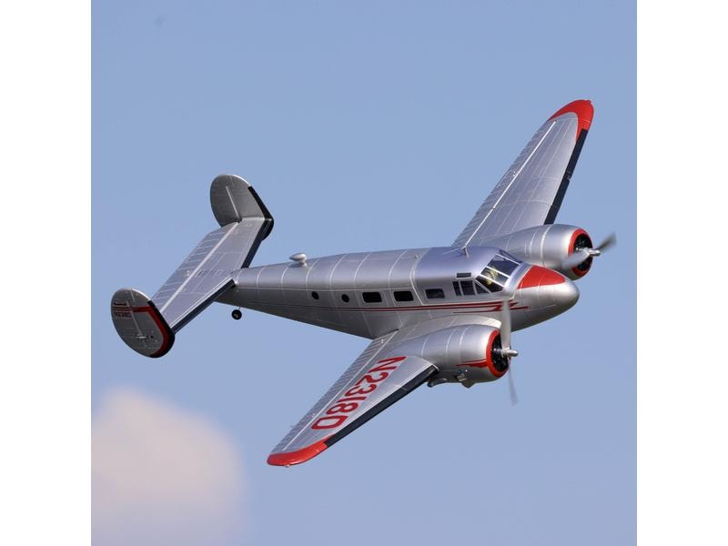 E-flite Motorflugzeug Beechcraft D18 1504 mm BNF Basic 2-Motoriger Scale Tiefdecker mit Spektrum Technik