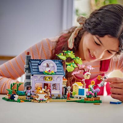 LEGO Friends 42669 Birøkternes hus og blomsterhage