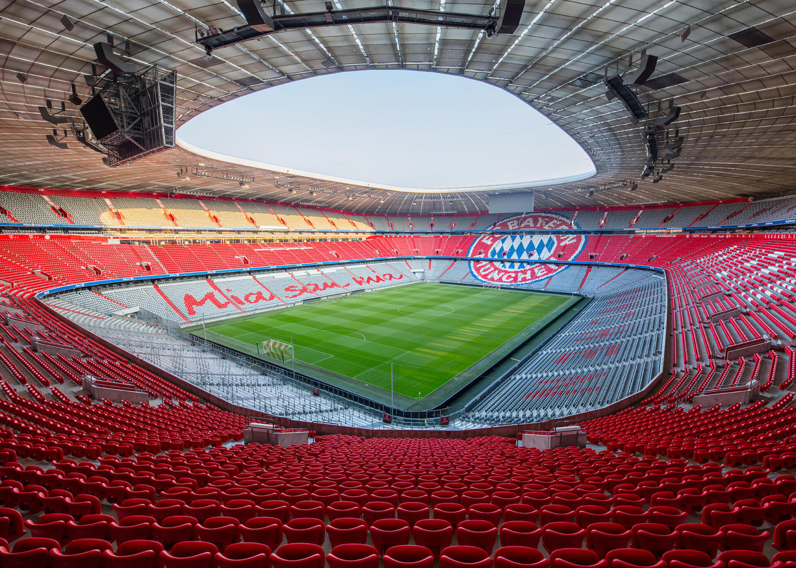 Leinwandbild FC BAYERN MÜNCHEN - grün-rot - 70x50 cm