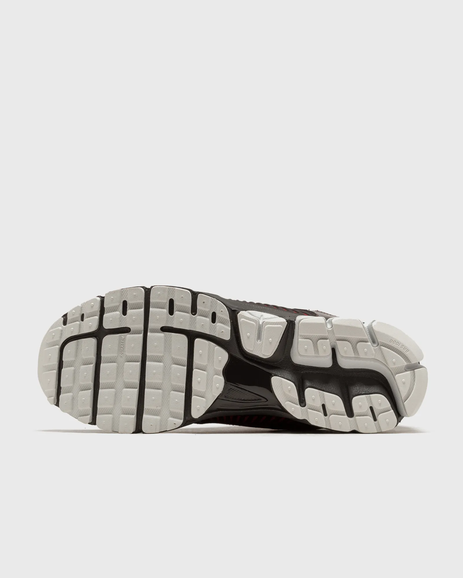 Nike ZOOM VOMERO 5
