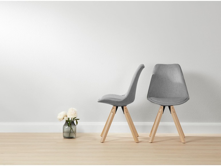 2 Eetkamerstoelen