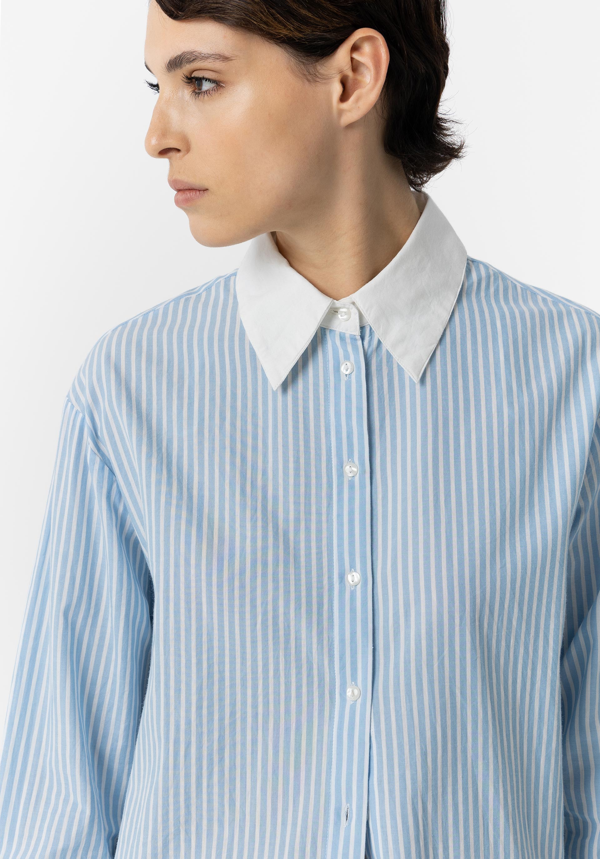 Camisa às Riscas