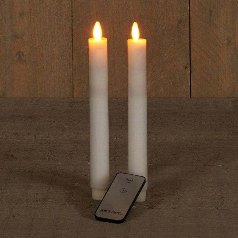 Anna's Collection Led dinerkaarsen - 2x st - wit - 23 cm - bewegende vlam - warm wit licht