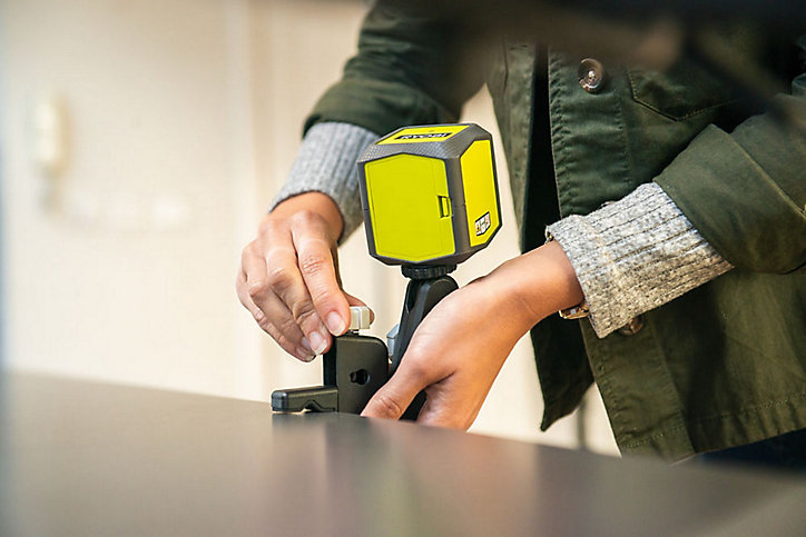 Niveau laser en croix Ryobi RBCLLG1 vert 15 m