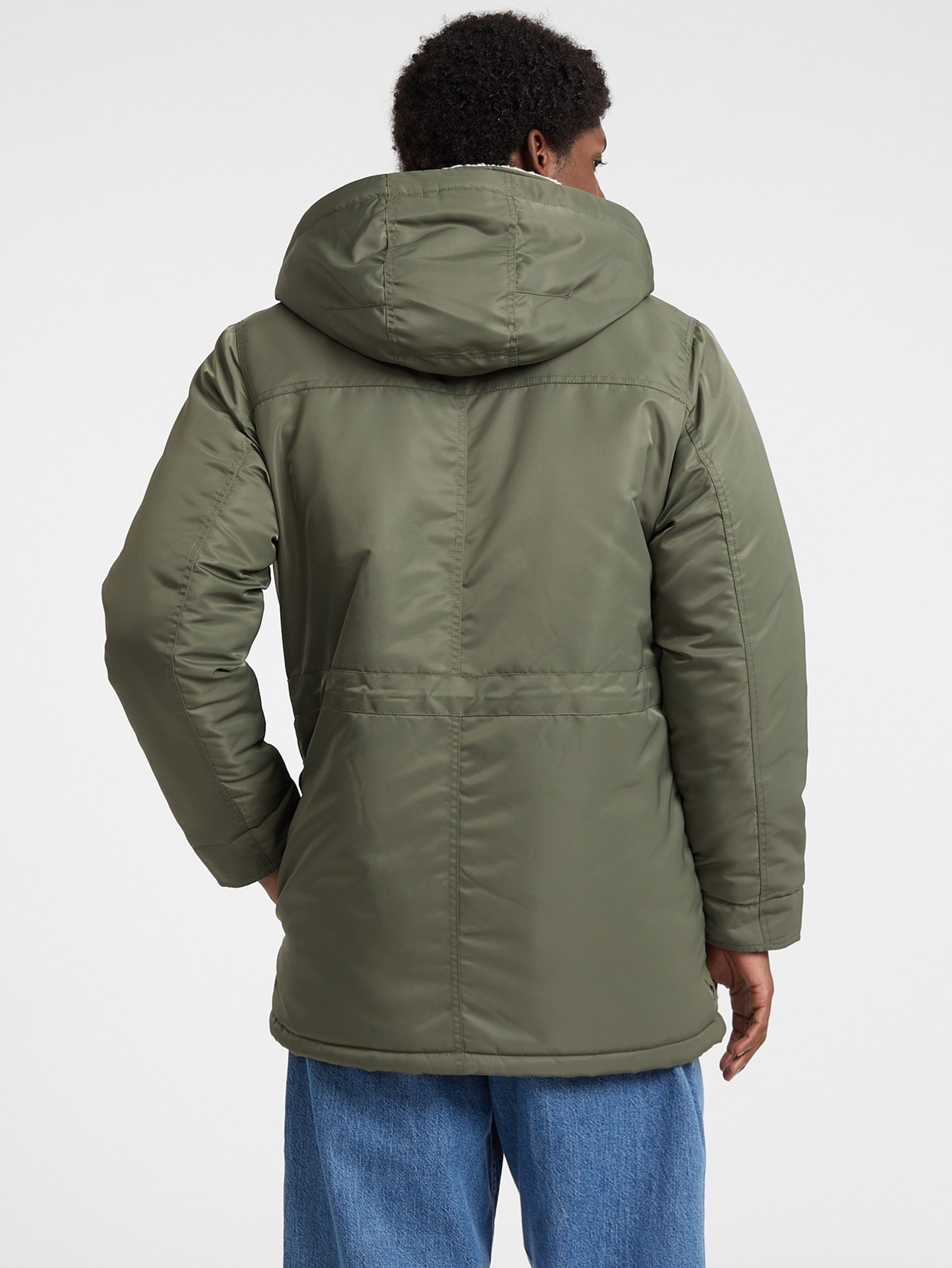 Parka com capuz em nylon