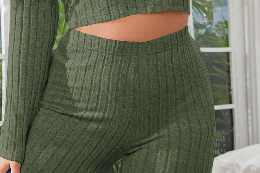uliaque - Plus Size Set: Lange Mouw Mock Neck Effen Geribbelde Crop Top + High Rise Bootcut Broek