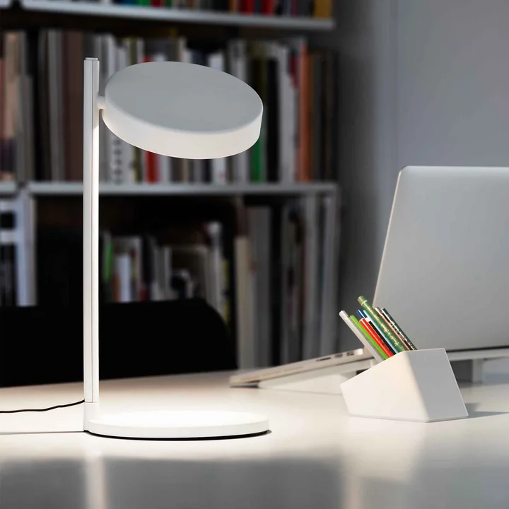 Wästberg - w182 Pastille LED Tischleuchte b2, olivgrün