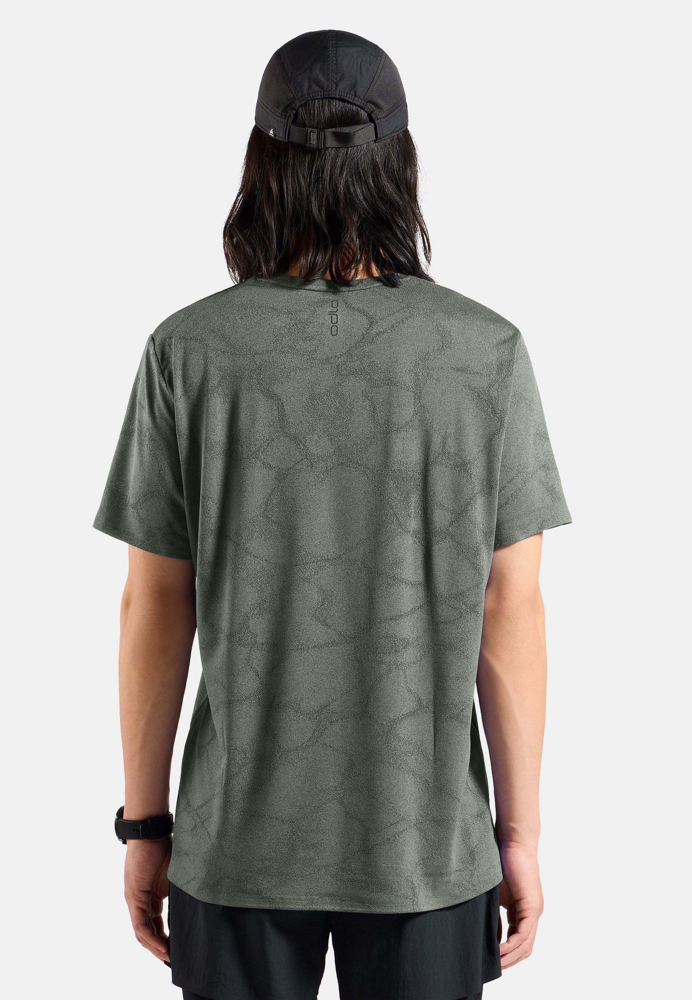 Zeroweight Engineered Chill-Tec Laufshirt in shadow melange