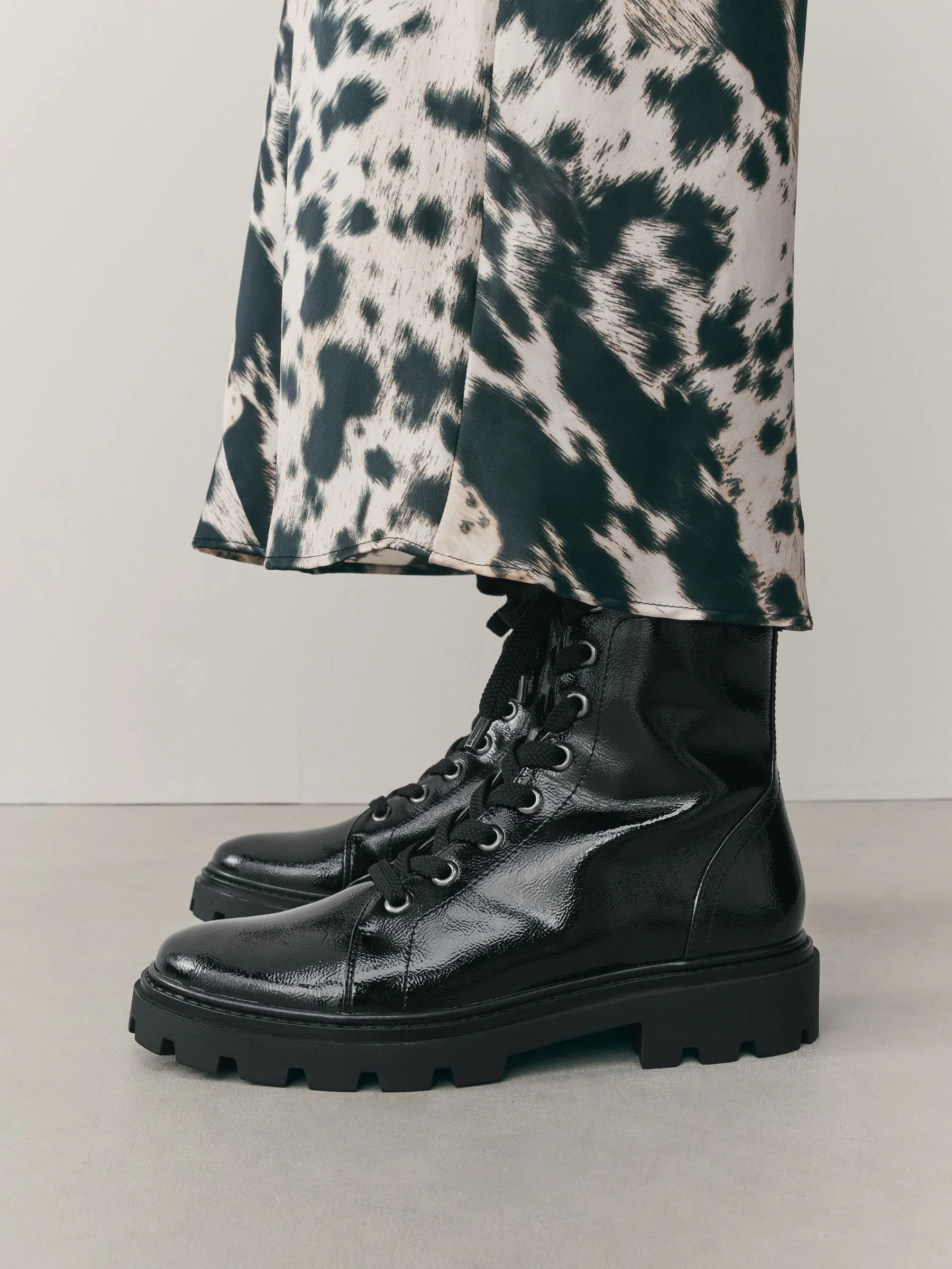 Zwart lak - Forever Comfort® veterlaarzen