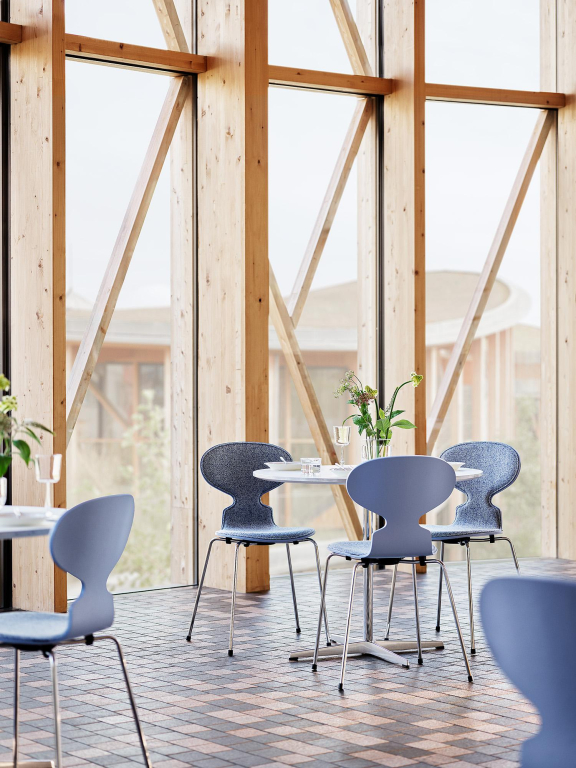 Fritz Hansen Ant stoel chrome onderstel Vanir 193