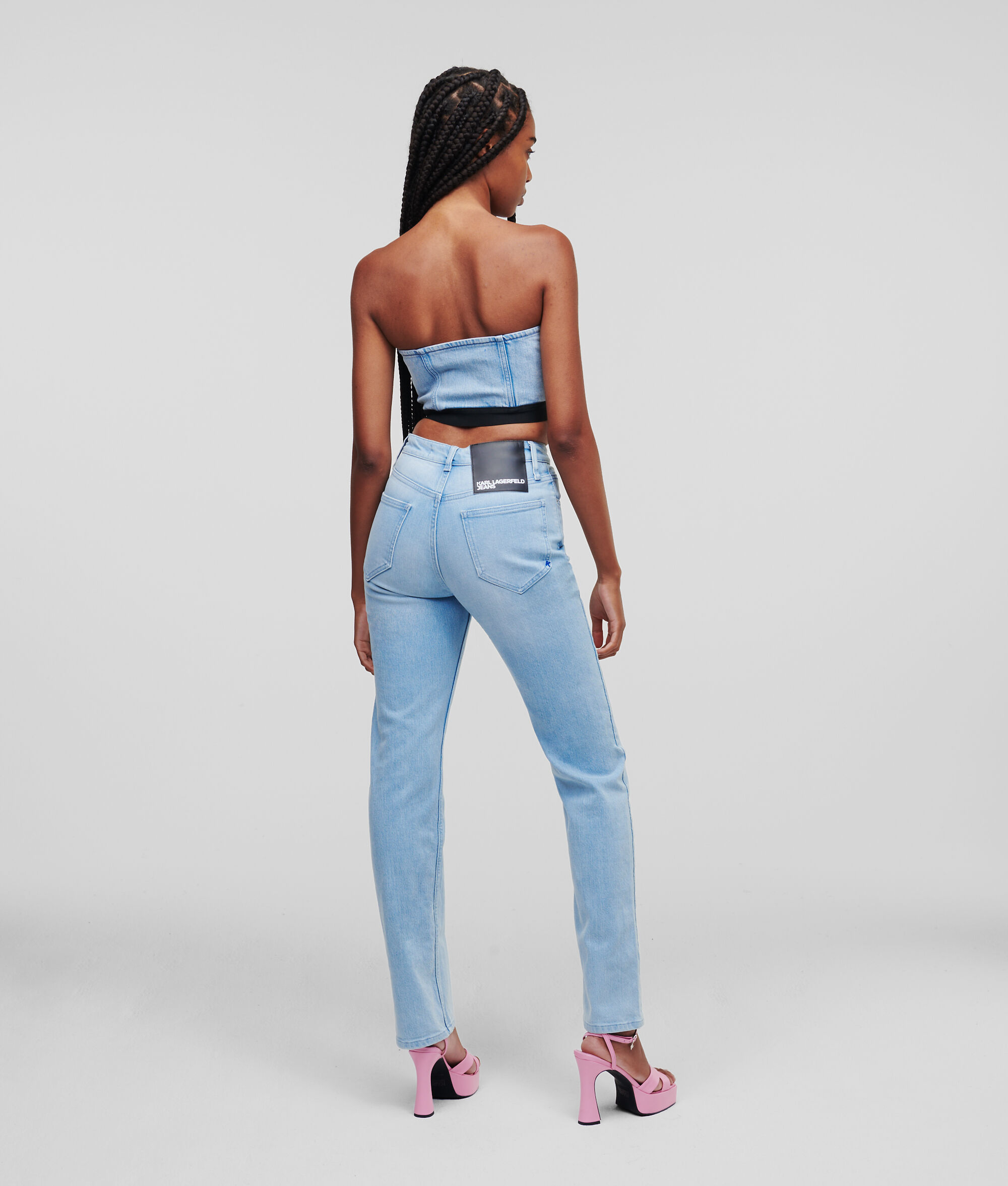 JEAN DROIT KLJ TAILLE HAUTE AVEC FERMETURE ZIPPÉE APPARENTE