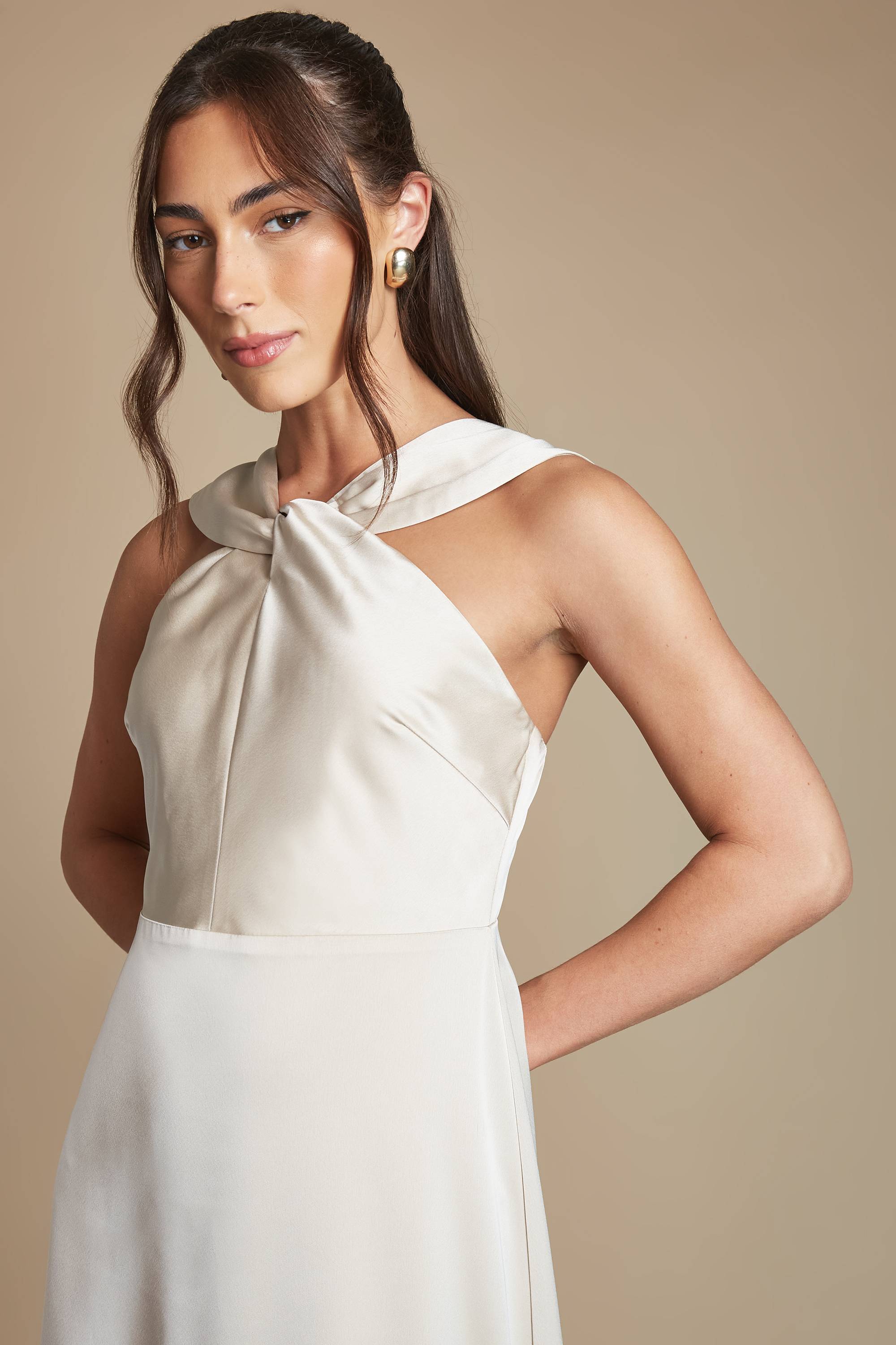 Coast Robe Longue De Demoiselle D'honneur En Satin À Col Halter Torsadé Petite