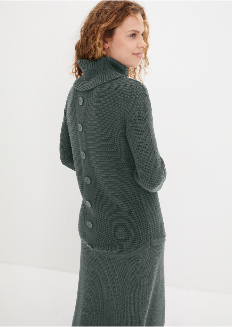 Pull à boutonnage dans le dos