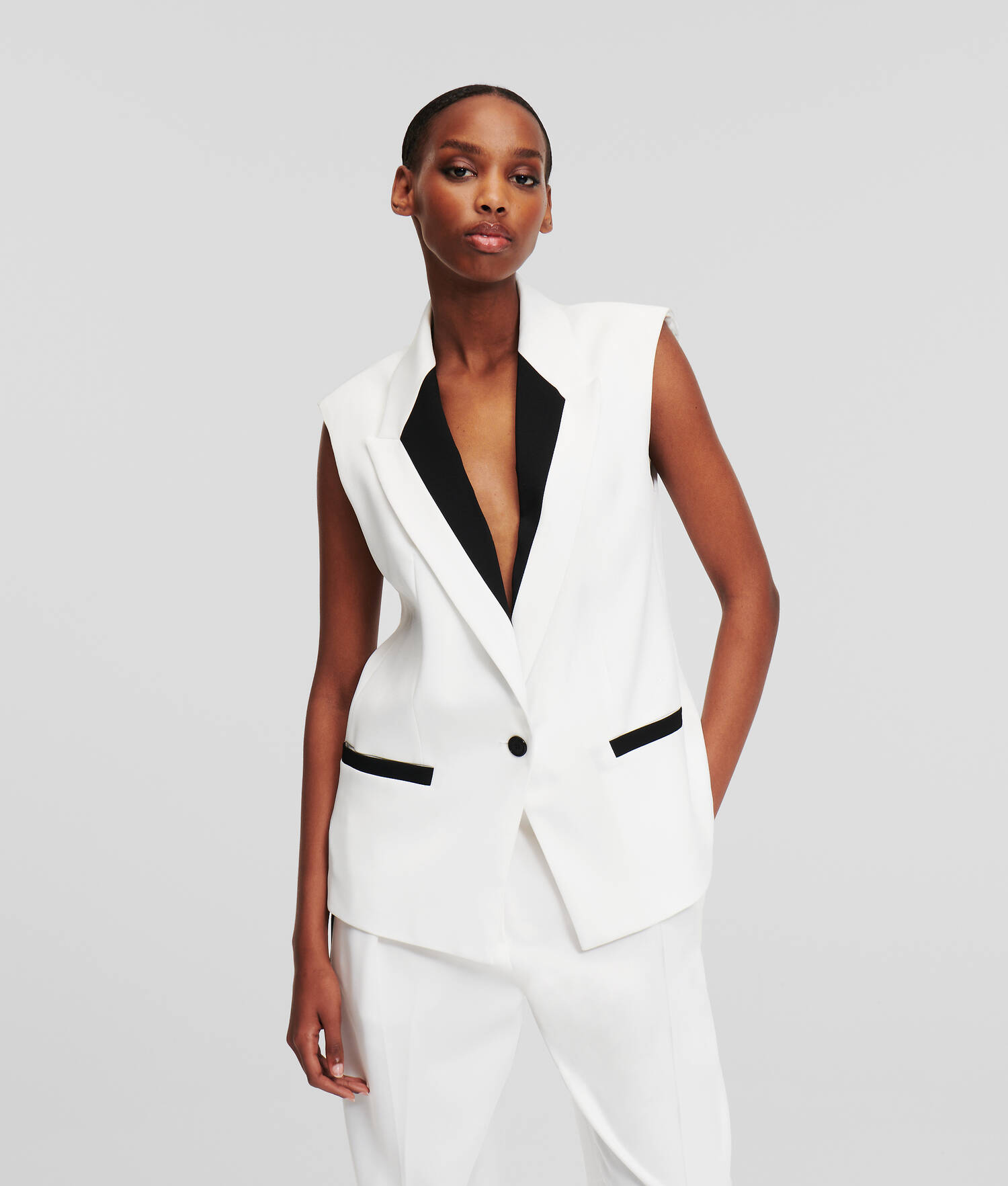 GILET À REVERS CONTRASTANT