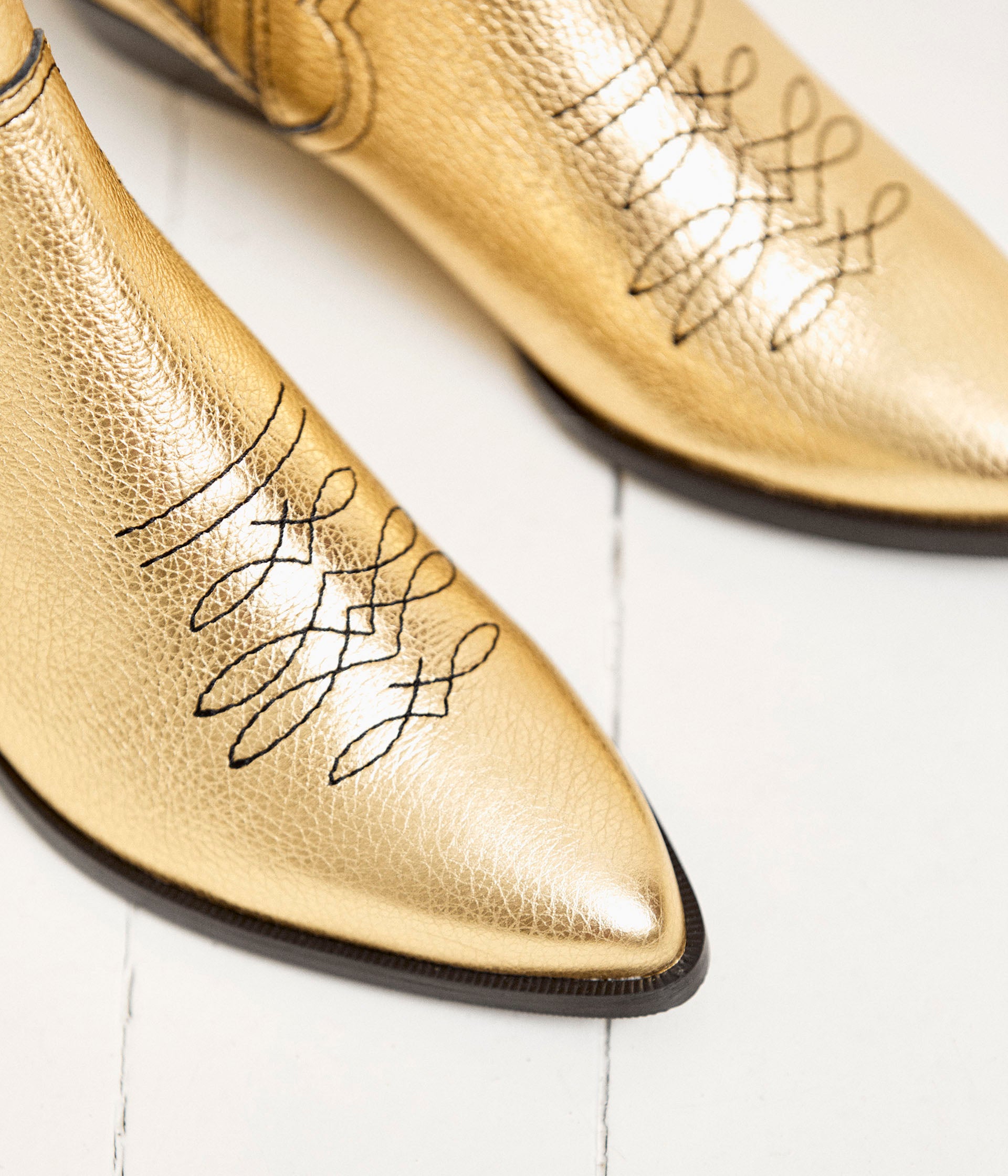 Bottines plates or Willa