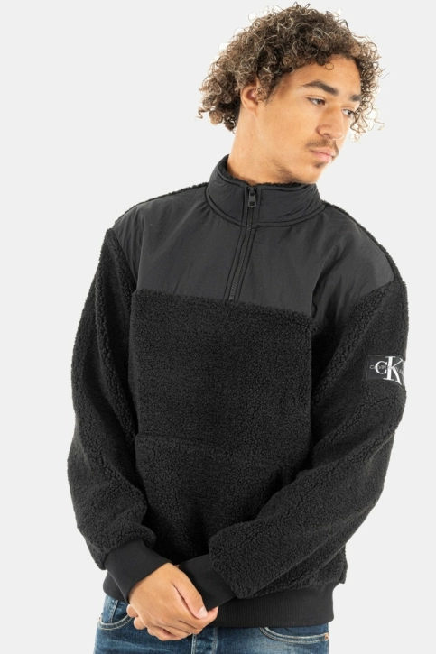 sweat calvin klein jeans badge sherpa noir